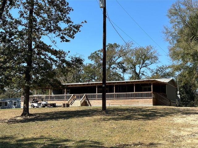 8775 I-45 S, Centerville, TX 75855