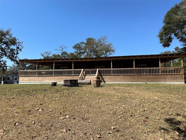 8775 I-45 S, Centerville, TX 75855