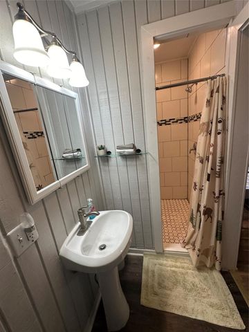 8775 I-45 S, Centerville, TX 75855