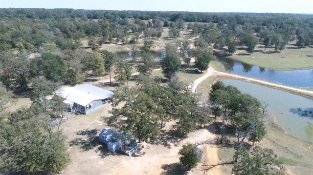 8775 I-45 S, Centerville, TX 75855