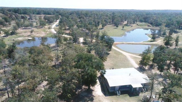 8775 I-45 S, Centerville, TX 75855