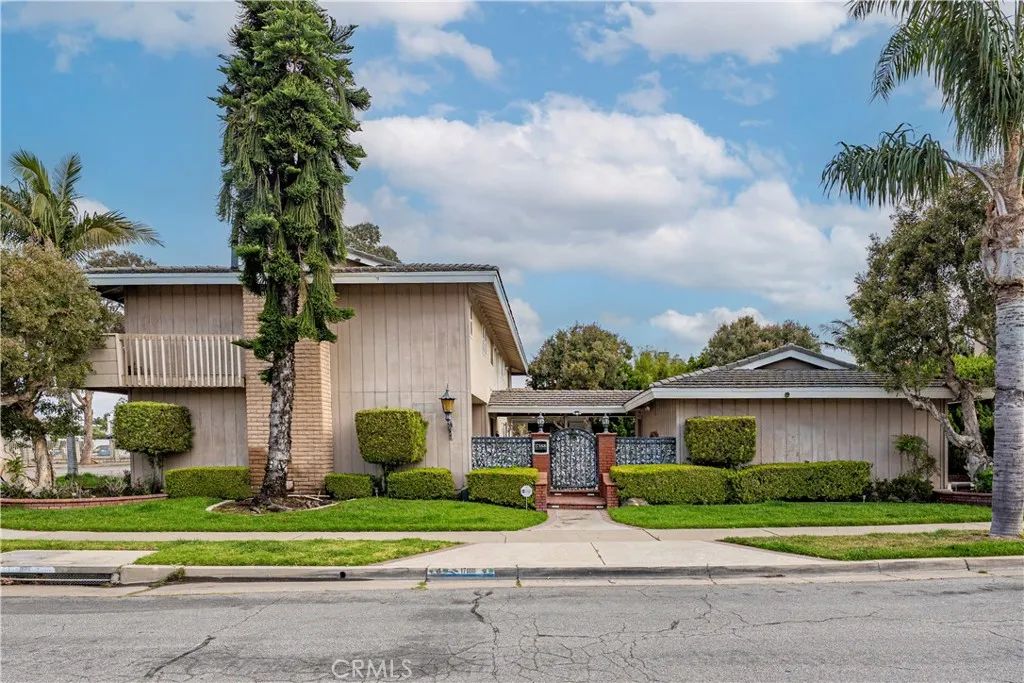 17188 Edgewater, Huntington Beach, CA 92649