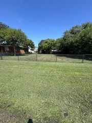 4324 Avenue S 1/2, Galveston, TX 77550