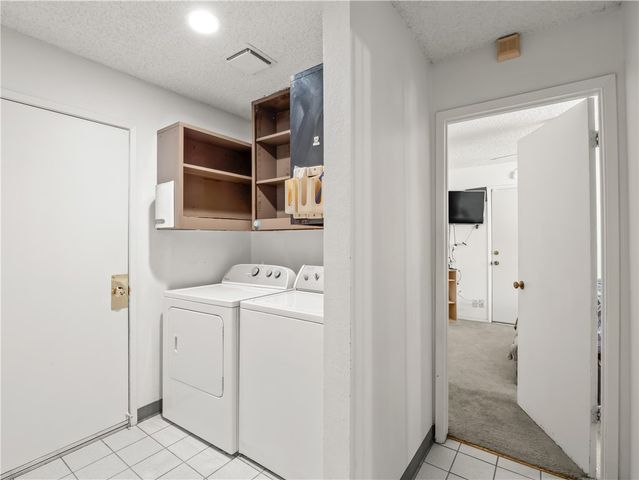 5197 E Hamilton, Fresno, CA 93727