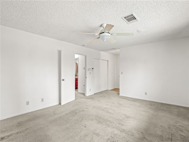 5197 E Hamilton, Fresno, CA 93727