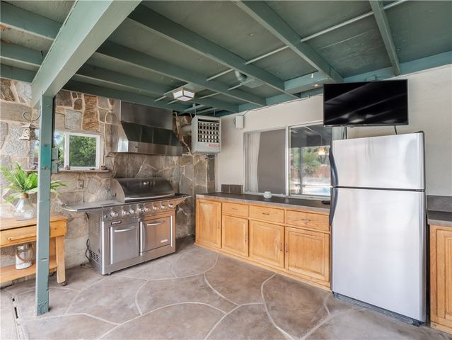 5197 E Hamilton, Fresno, CA 93727