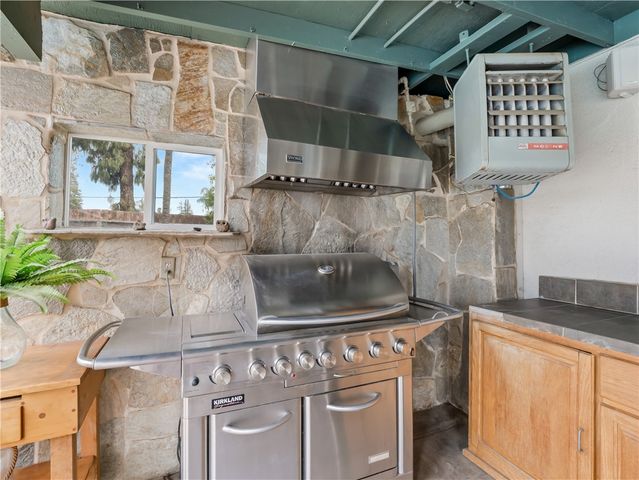 5197 E Hamilton, Fresno, CA 93727