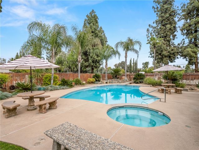 5197 E Hamilton, Fresno, CA 93727