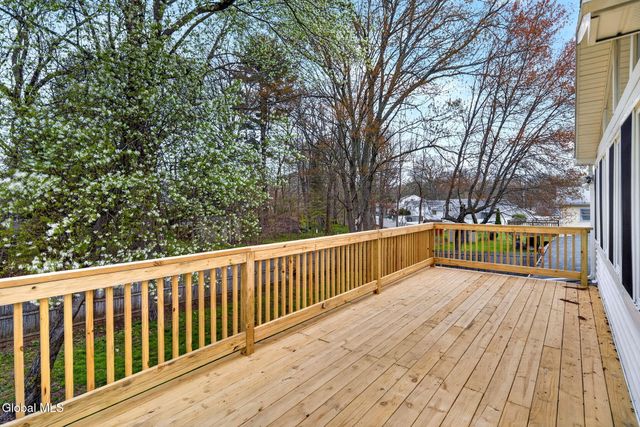 5 Greenridge Drive, Clifton Park, NY 12065