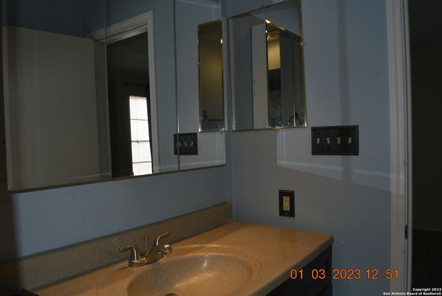 4107 Medical Dr Apt 8204, San Antonio, TX 78229