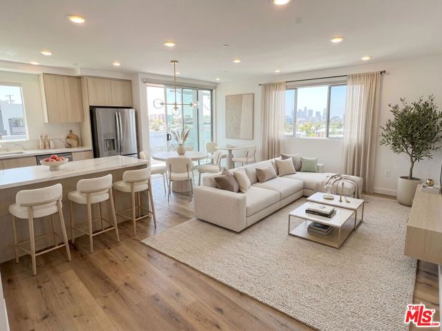 1143 Glenville Drive 301, Los Angeles, CA 90035