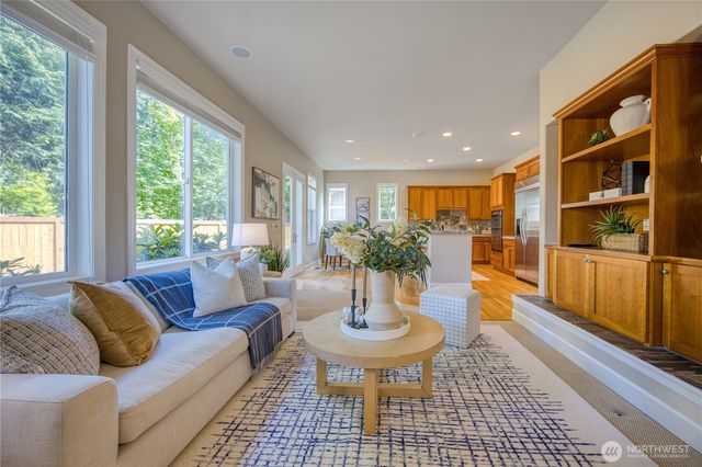 6432 166th Place SE, Bellevue, WA 98006