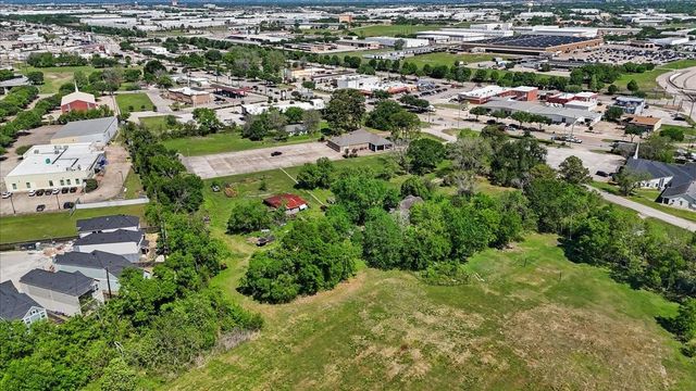 118 Staffordshire Road, Stafford, TX 77477