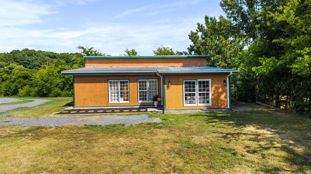 257 New Hope Road Se Road, SE, Cleveland, TN 37323
