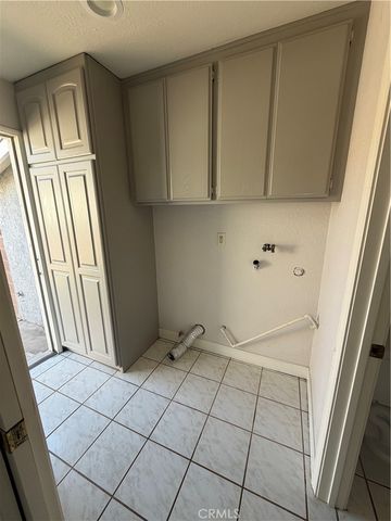 7071 Santa Paula, Buena Park, CA 90620