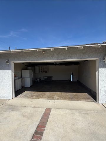 7071 Santa Paula, Buena Park, CA 90620