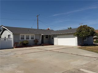 7071 Santa Paula, Buena Park, CA 90620