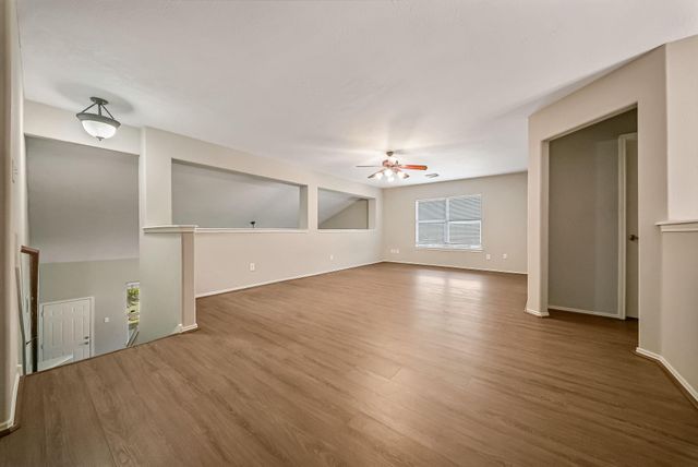 7435 Superior Drive, Baytown, TX 77521