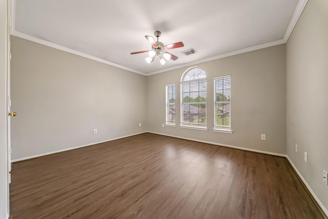 7435 Superior Drive, Baytown, TX 77521