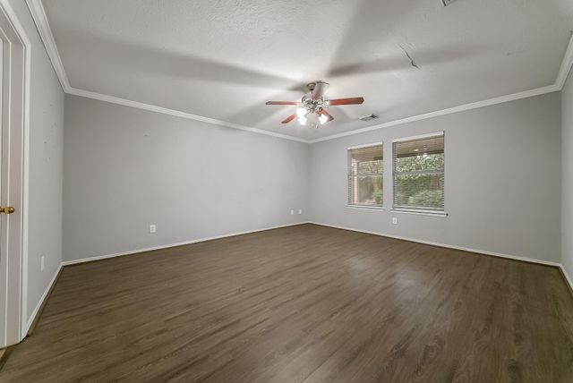 7435 Superior Drive, Baytown, TX 77521