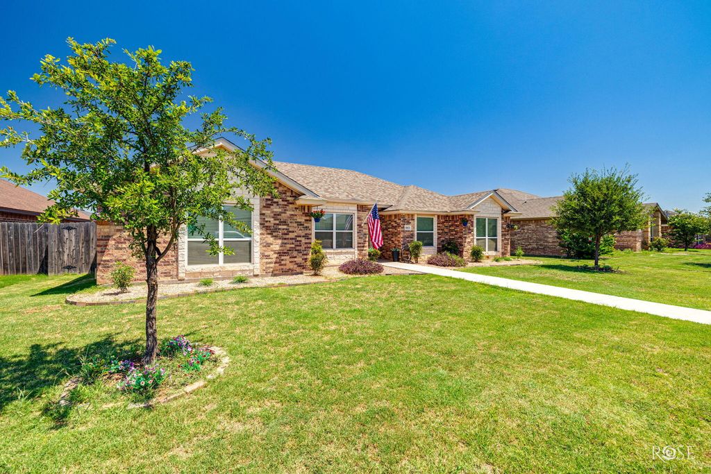 Image 27 of property listing at 5033 Scarlet Oak Lane, San Angelo, TX 76904