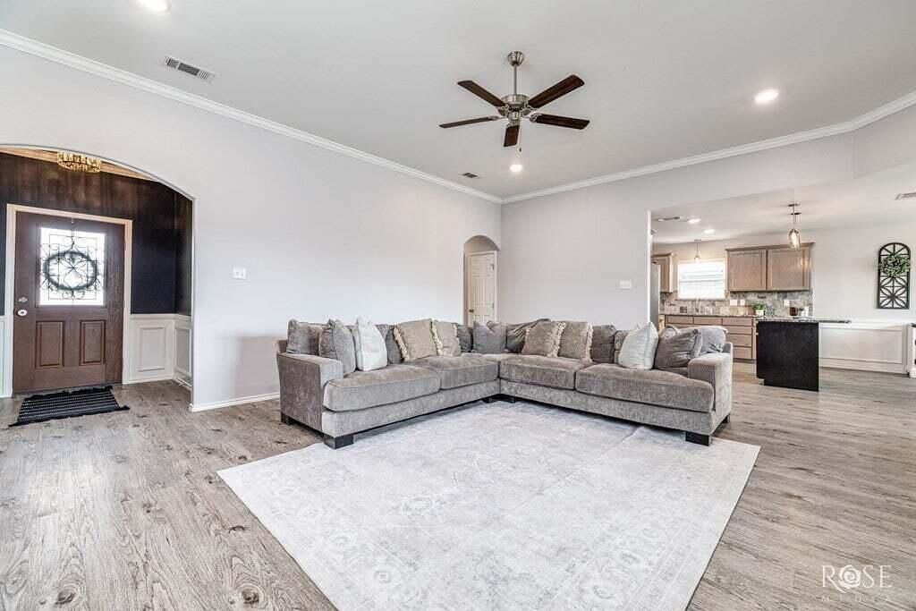 Image 6 of property listing at 5033 Scarlet Oak Lane, San Angelo, TX 76904