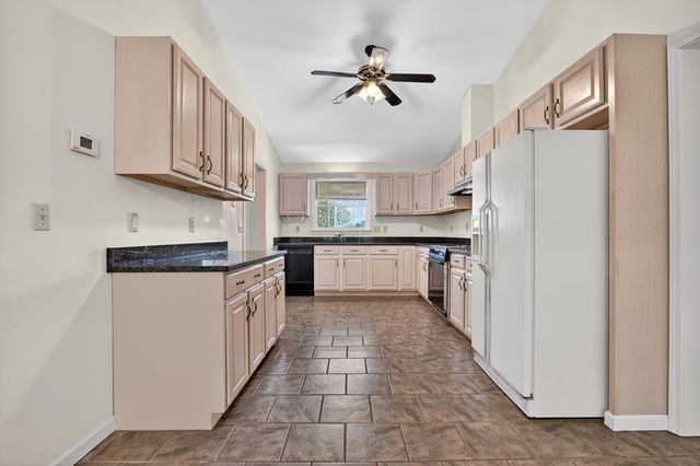 380 Lavista Drive, Blue Ridge, GA 30513