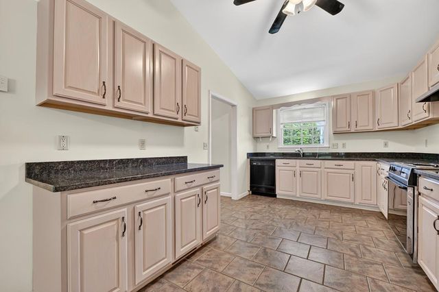 380 Lavista Drive, Blue Ridge, GA 30513