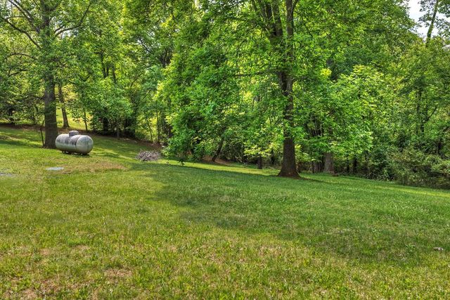 380 Lavista Drive, Blue Ridge, GA 30513