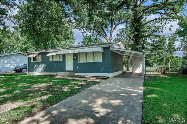 1016 Forestwood Drive, Ferguson, MO 63135