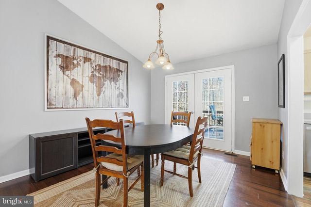 6052 BILAL CT, Jeffersonton, VA 22724