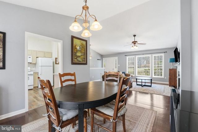 6052 BILAL CT, Jeffersonton, VA 22724