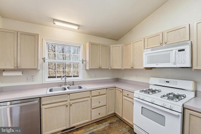 6052 BILAL CT, Jeffersonton, VA 22724