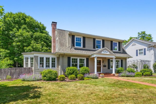 1532 Henderson Drive, Kalamazoo City, MI 49006