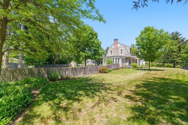 1532 Henderson Drive, Kalamazoo City, MI 49006