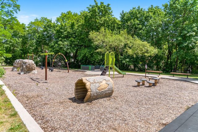 1532 Henderson Drive, Kalamazoo City, MI 49006