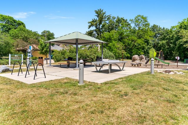 1532 Henderson Drive, Kalamazoo City, MI 49006