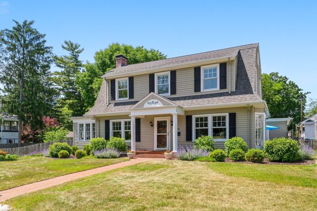 1532 Henderson Drive, Kalamazoo City, MI 49006