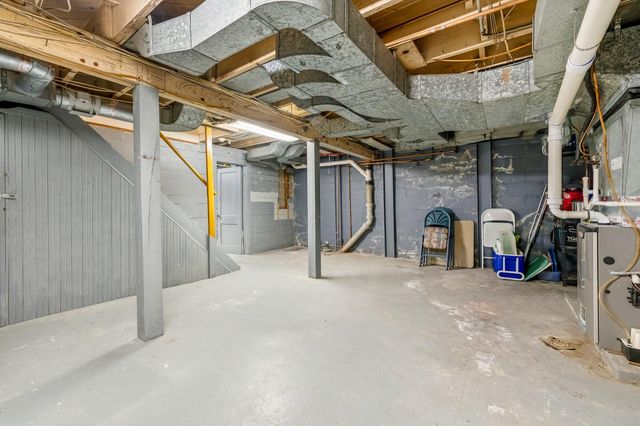 1532 Henderson Drive, Kalamazoo City, MI 49006