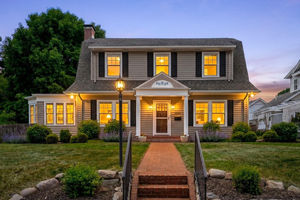 1532 Henderson Drive, Kalamazoo City, MI 49006