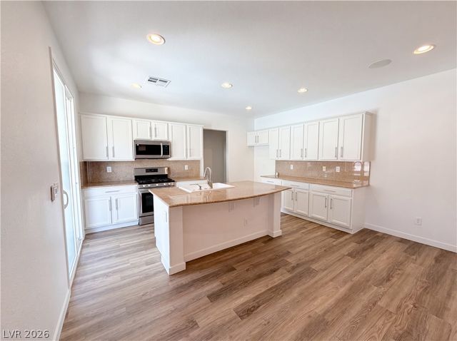 1812 John Bevy Court, North Las Vegas, NV 89086