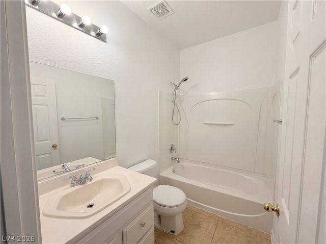 1812 John Bevy Court, North Las Vegas, NV 89086