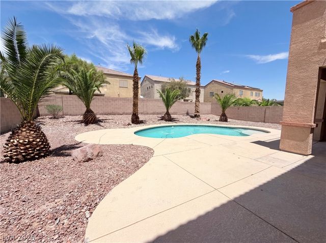 1812 John Bevy Court, North Las Vegas, NV 89086