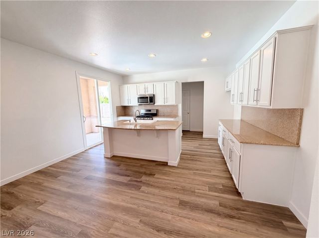 1812 John Bevy Court, North Las Vegas, NV 89086