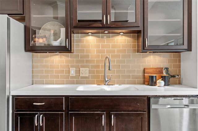 2909 Six Gun TRL, Austin, TX 78748