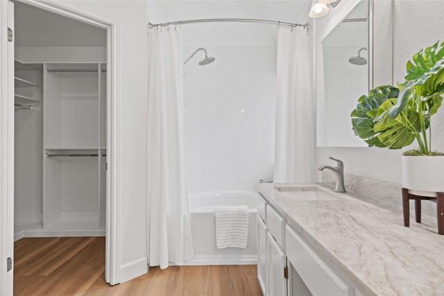 2909 Six Gun TRL, Austin, TX 78748