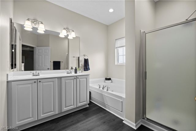 5052 Forestland Court, Brunswick, OH 44212