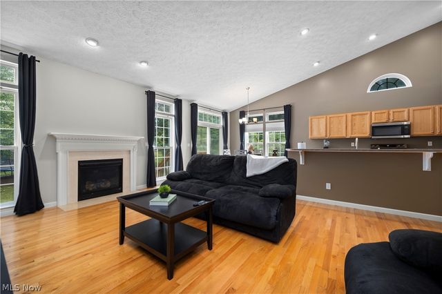 5052 Forestland Court, Brunswick, OH 44212