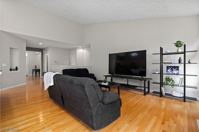 5052 Forestland Court, Brunswick, OH 44212