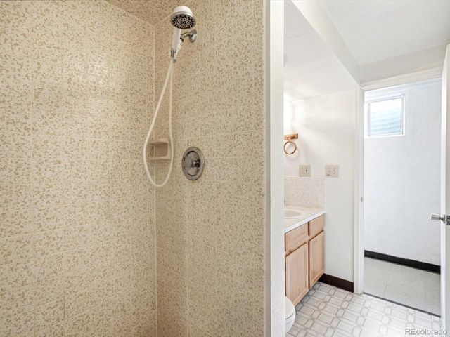 6305 Tennyson St, Arvada, CO 80003